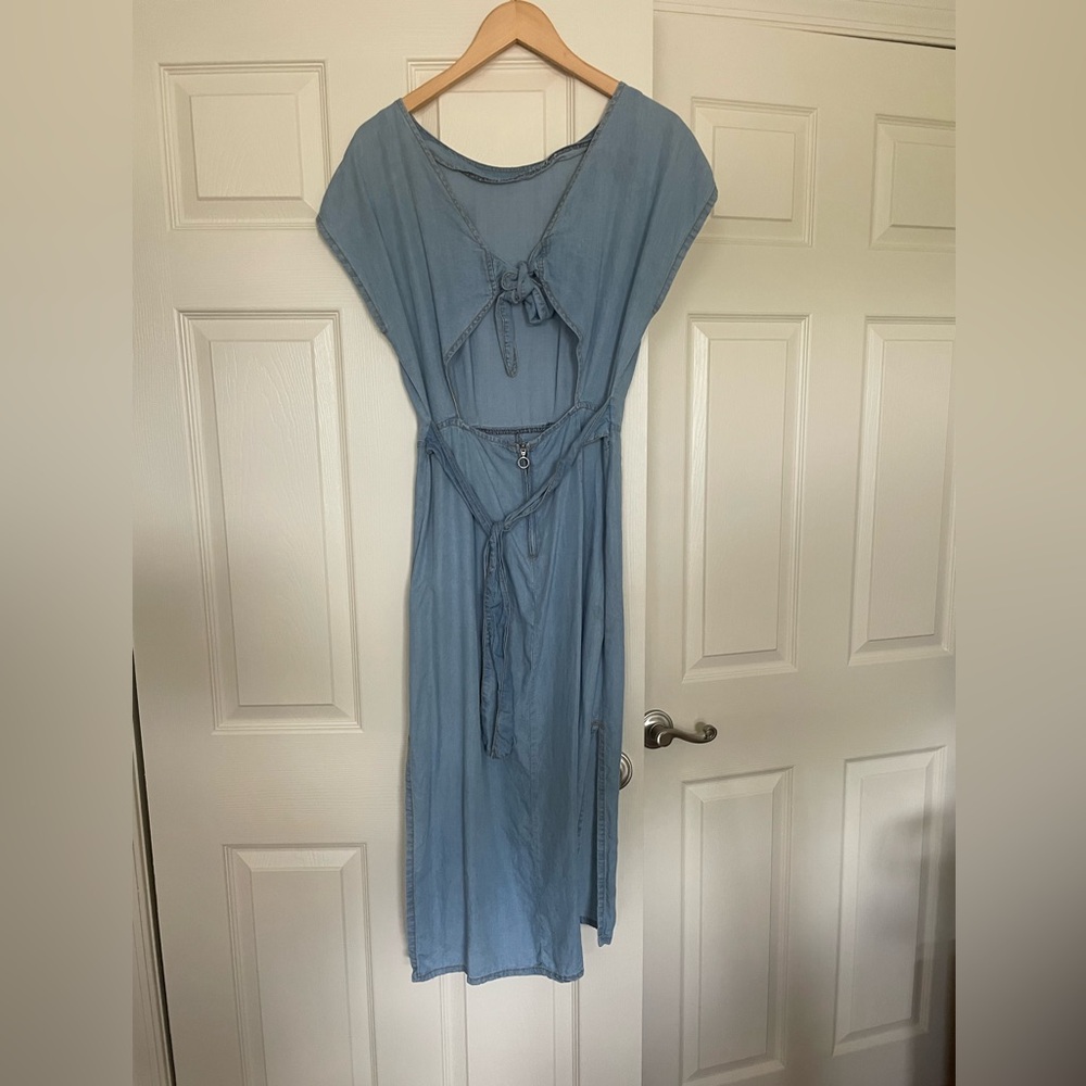 Blue Cotton Dress with Open Back